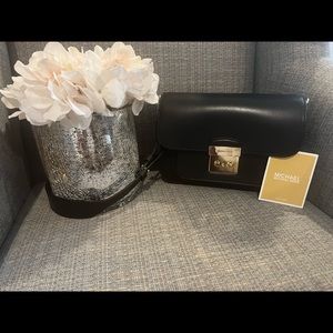 Black Michael Kors shoulder bag